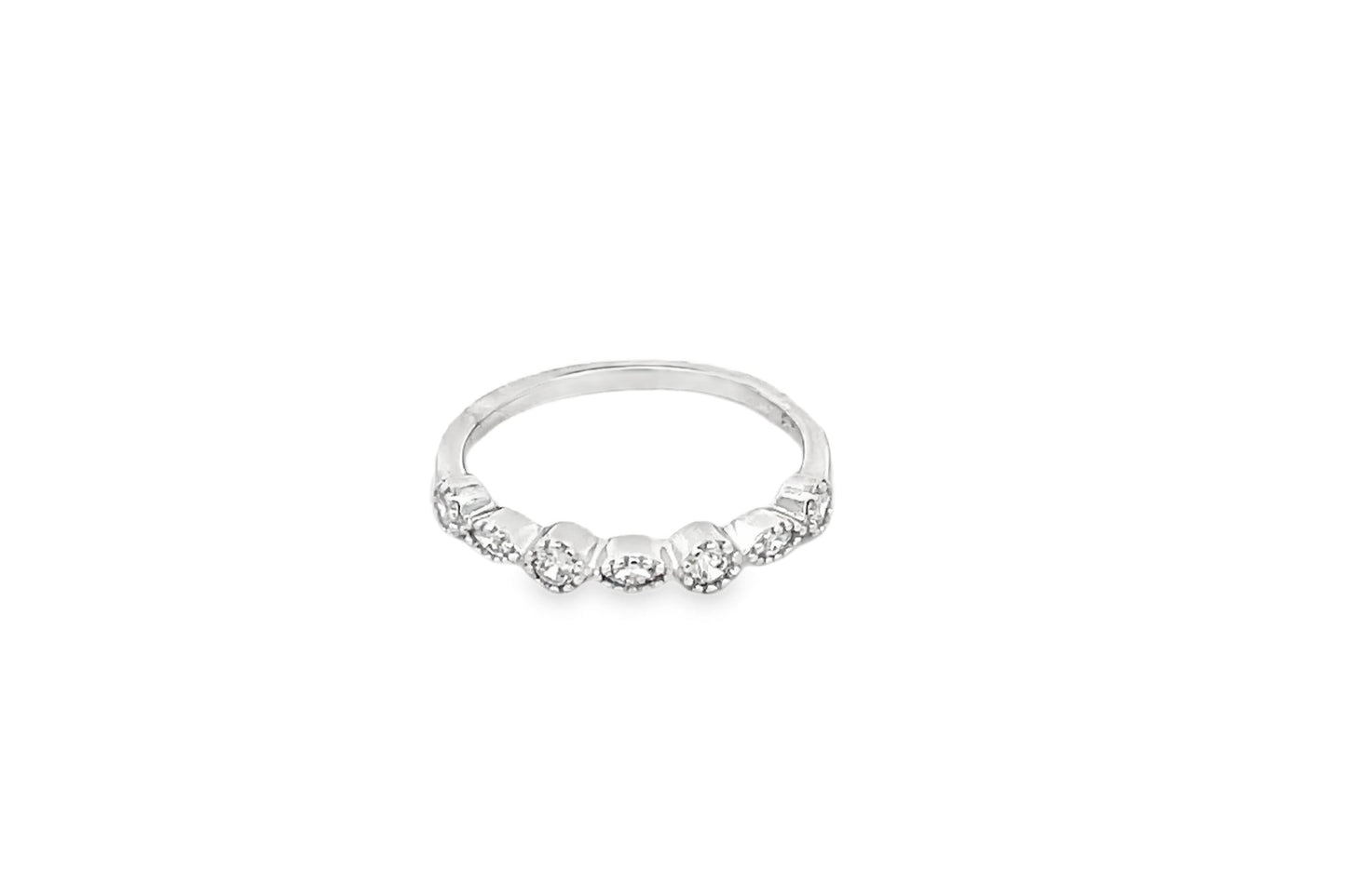 Elegant Band Ring