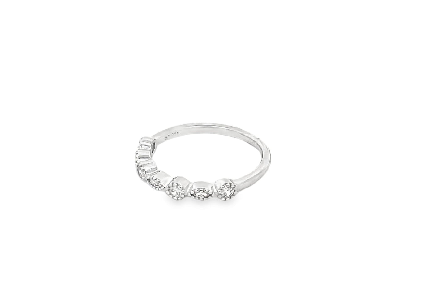 Elegant Band Ring