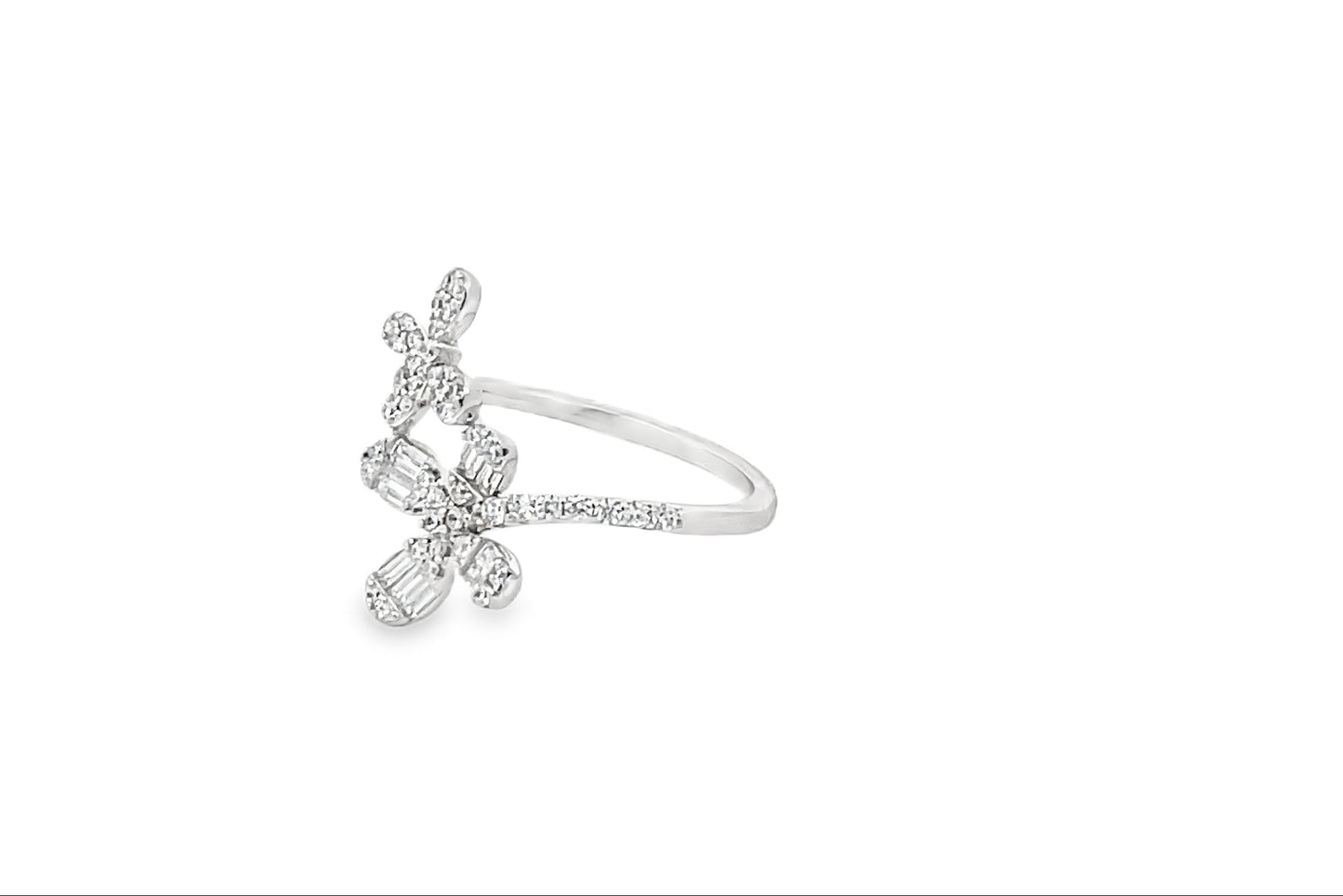Elegant Blooming Flower Ring