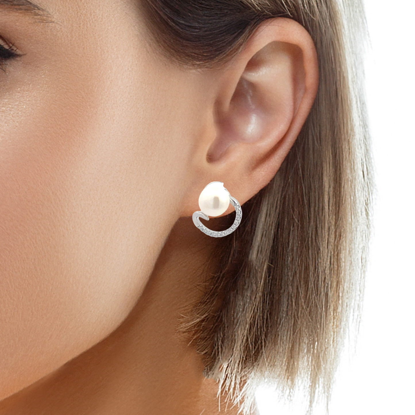Elegant Pearl and Silver Earrings