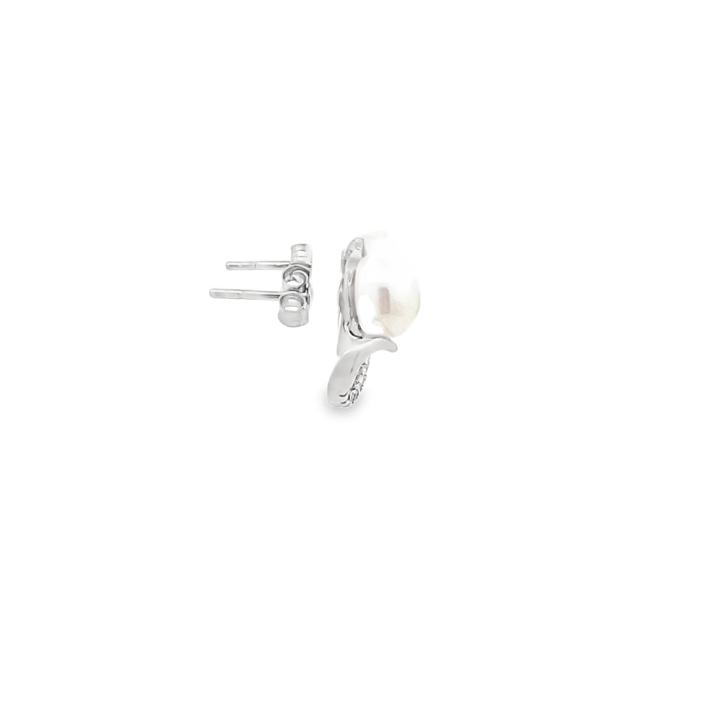 Elegant Pearl and Silver Earrings