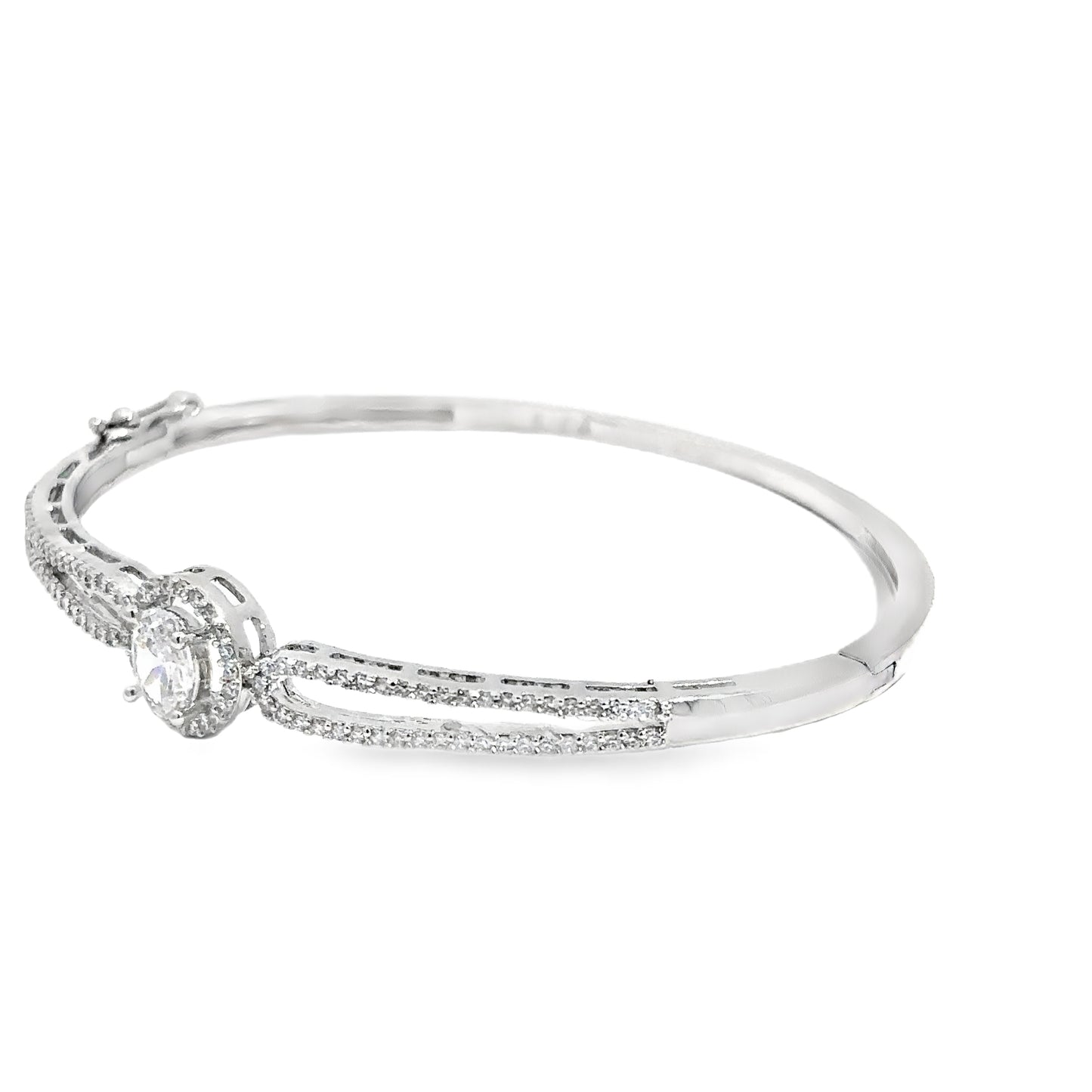 Elegant Silver Bracelet with Sparkling Gem