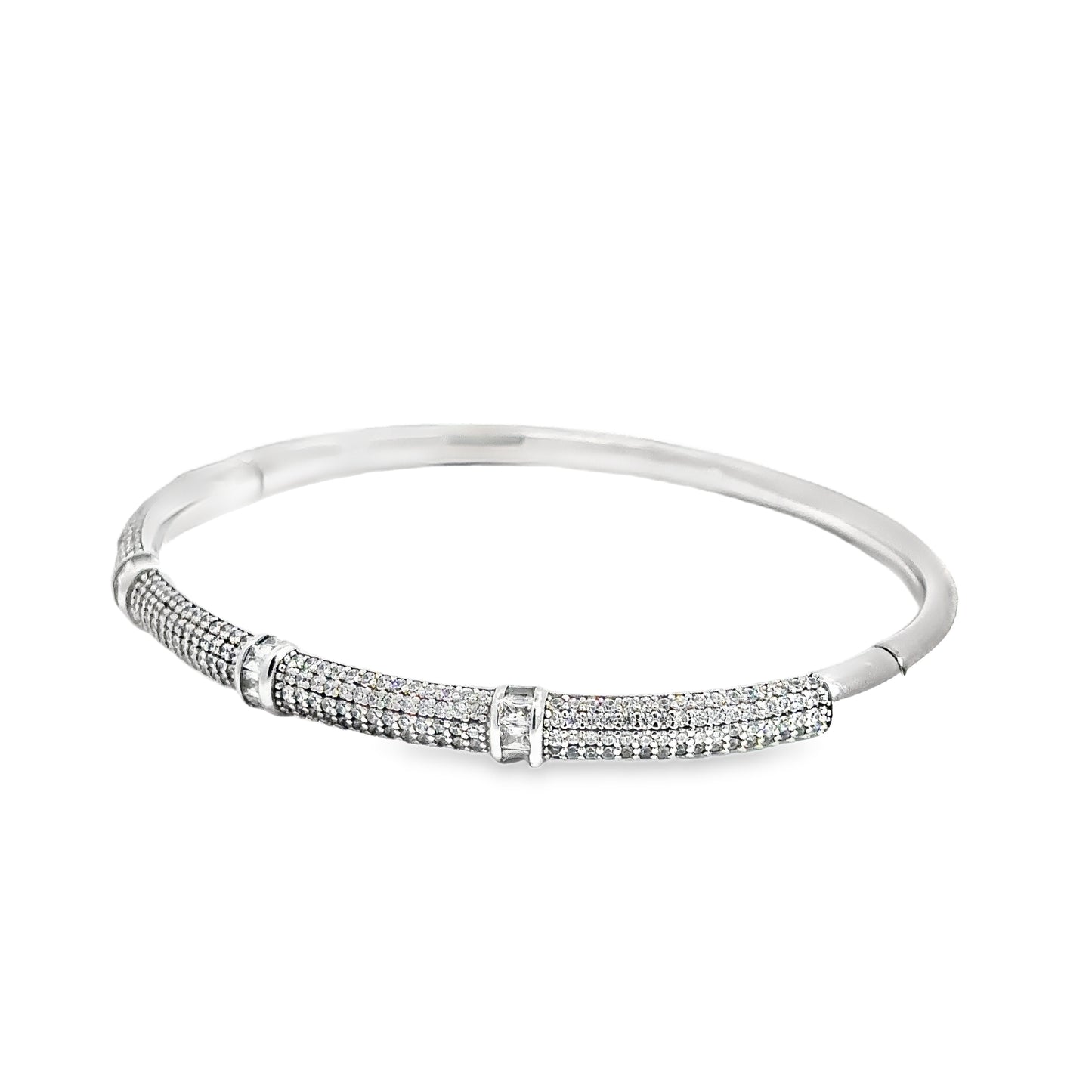 Elegant Silver Bracelet with Sparkling Details