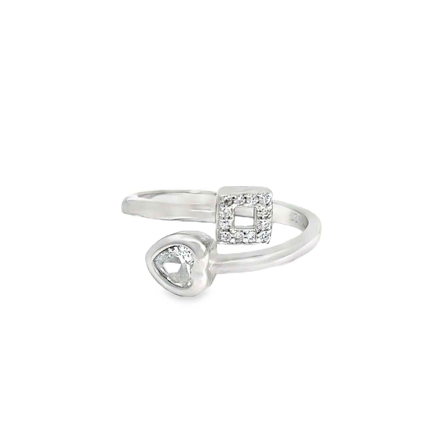 Elegant Silver Toe-Rings with Unique Design