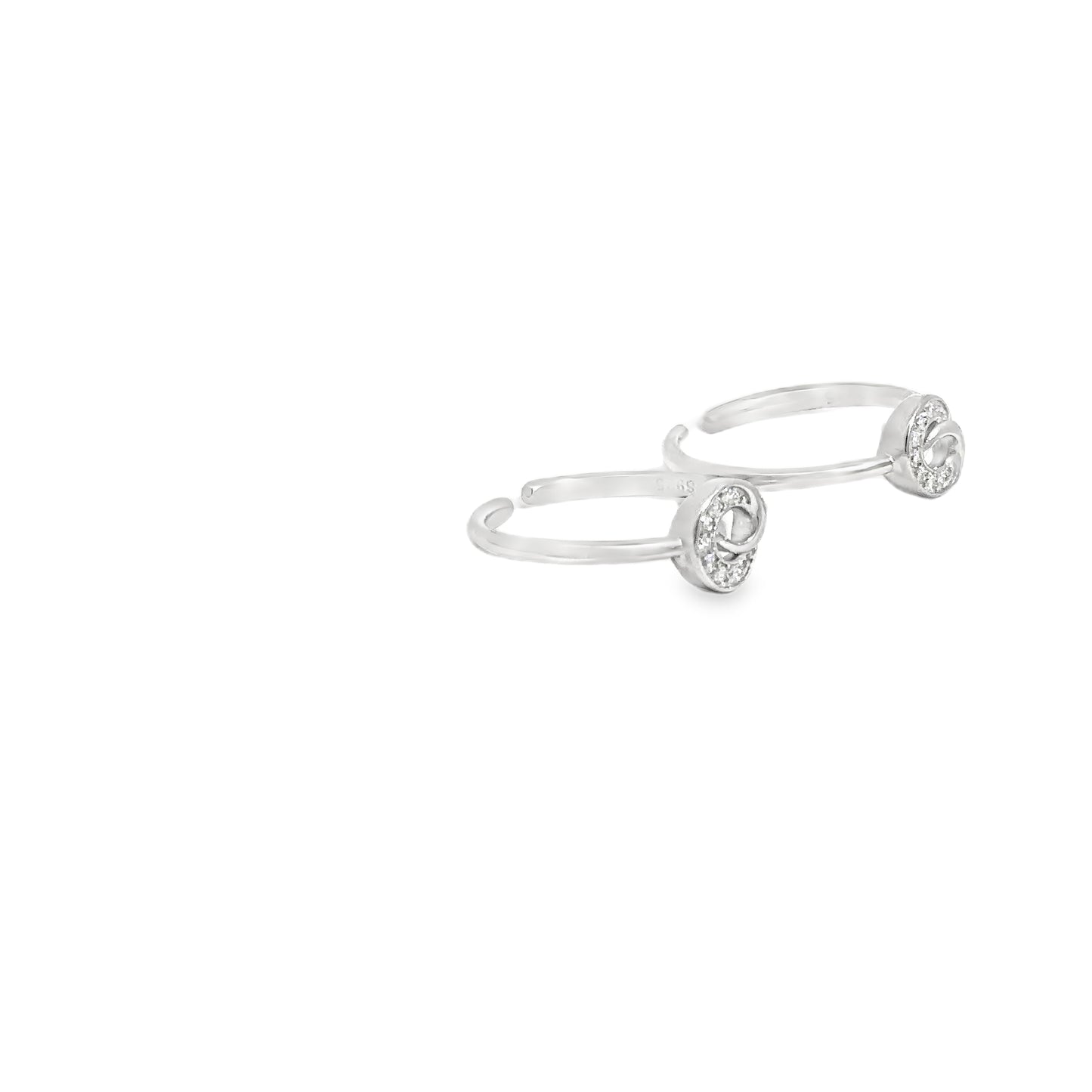 Elegant Silver Toe-Rings with Sparkling Detail